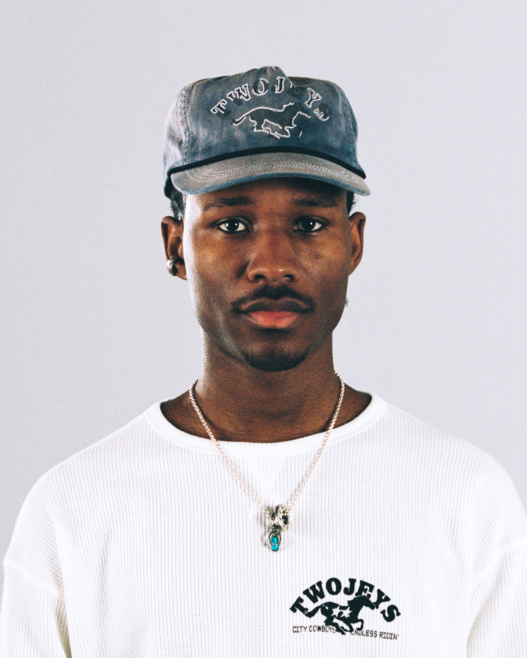 TwoJeys Sunfaded Blue Cap — Black