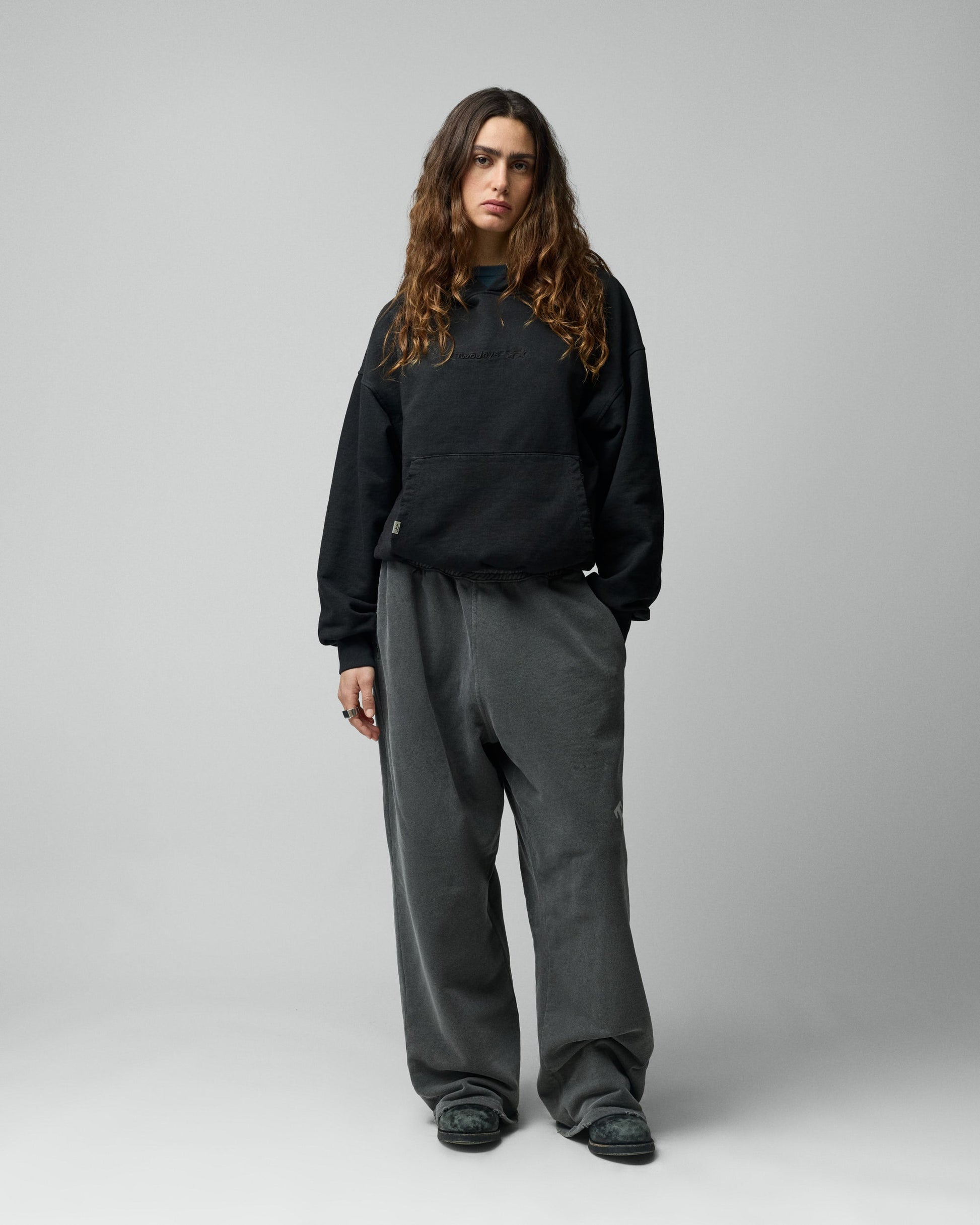 TwoJeys Icon Hoodie Outer Black
